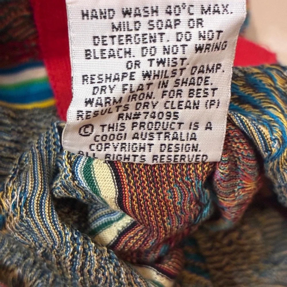 COOGI Men's Vibrant Abstract Button Down Shirt - Picture 11 of 11